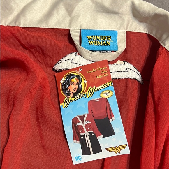 Wonder Woman Chiffon Coverup Robe ThinkGeek L/XL - Picture 3 of 5